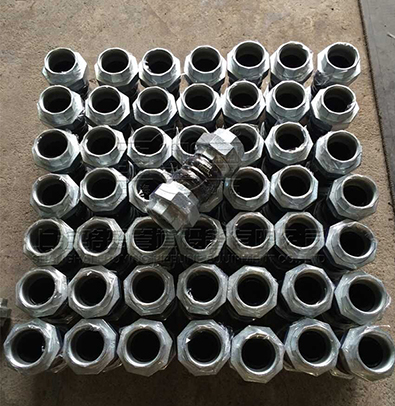 DN80<a href=http://m.shjinhu.com.cn target=_blank class=infotextkey>絲扣橡膠接頭</a>